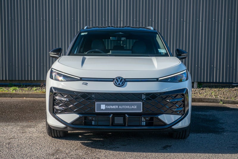 2026 Volkswagen T-Roc R-Line image 2