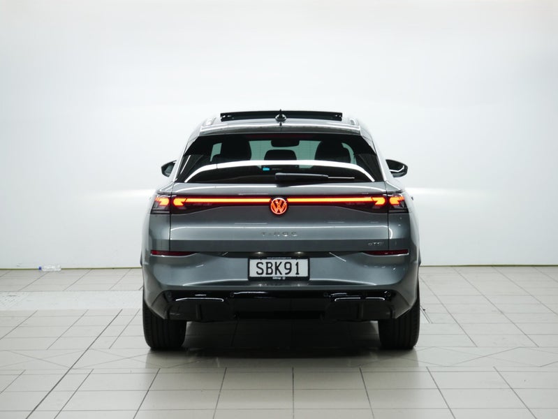 2026 Volkswagen T-Roc R-Line image 4