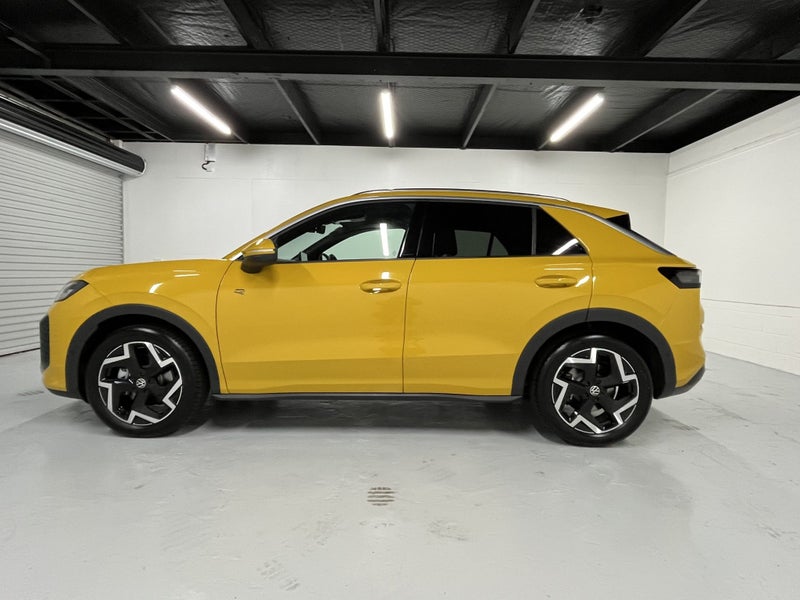 2026 Volkswagen T-Roc R-Line 1.5 eTSI image 4
