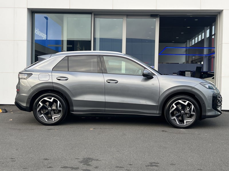 2026 Volkswagen T-Roc R-LINE 1.5 MHEV image 4