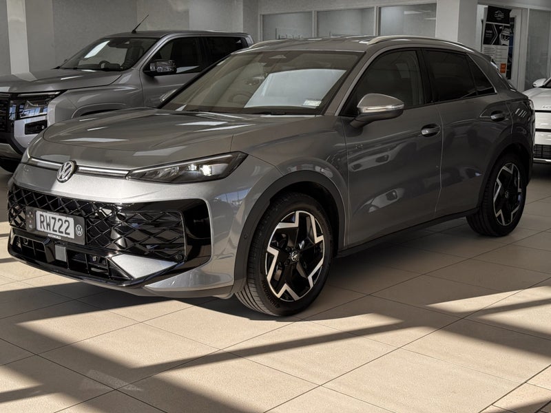 2026 Volkswagen T-Roc R-Line 1.5Pmht/7At image 3