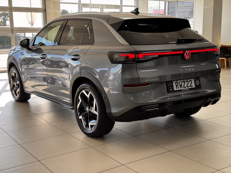 2026 Volkswagen T-Roc R-Line 1.5Pmht/7At image 5