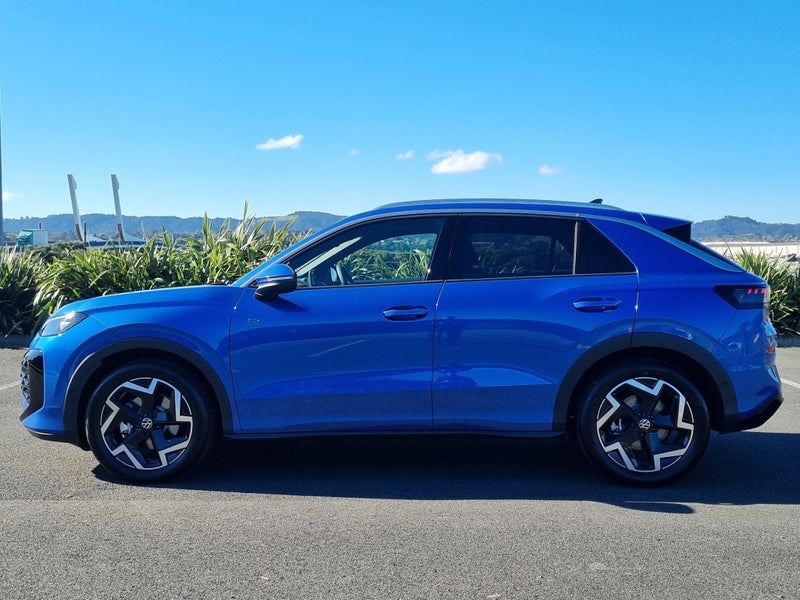 2026 Volkswagen T-Roc R-Line 1.5Pmht/7At image 3