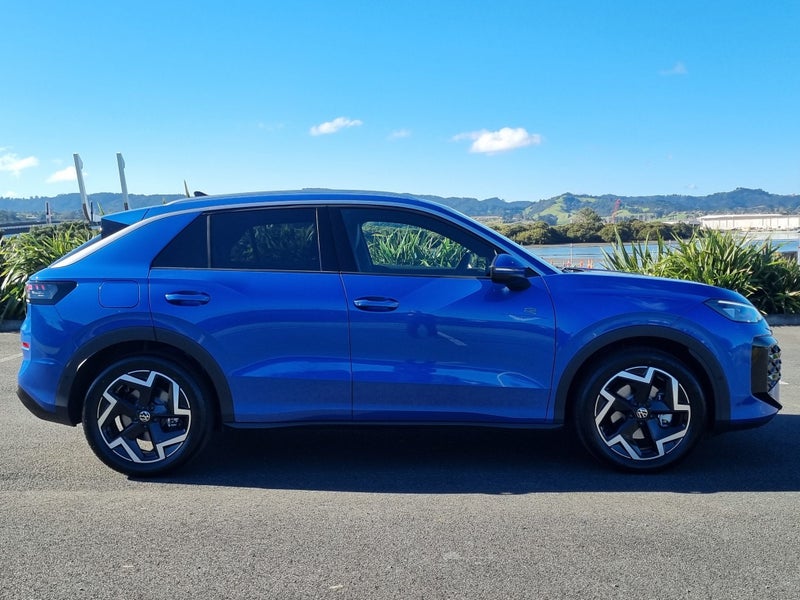2026 Volkswagen T-Roc R-Line 1.5Pmht/7At image 4