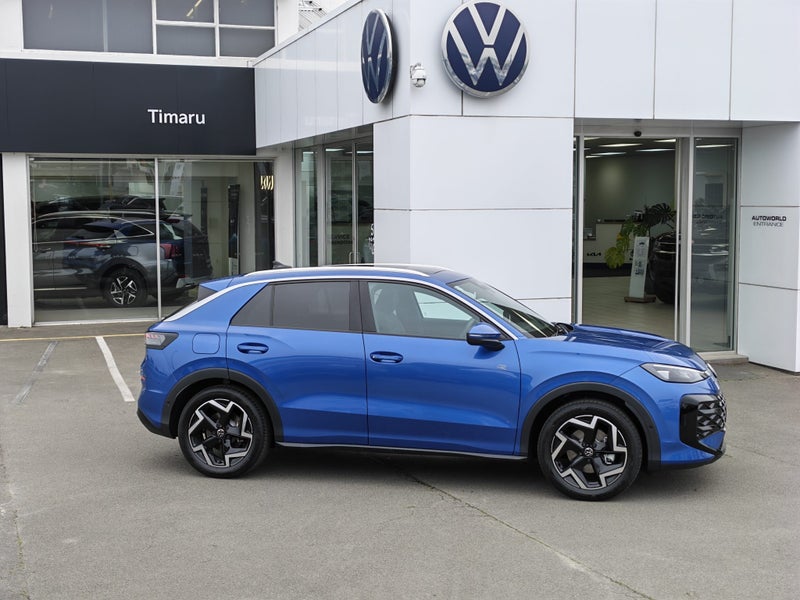 2026 Volkswagen T-Roc R-Line 1.5Pmht/7At Tourin... image 2