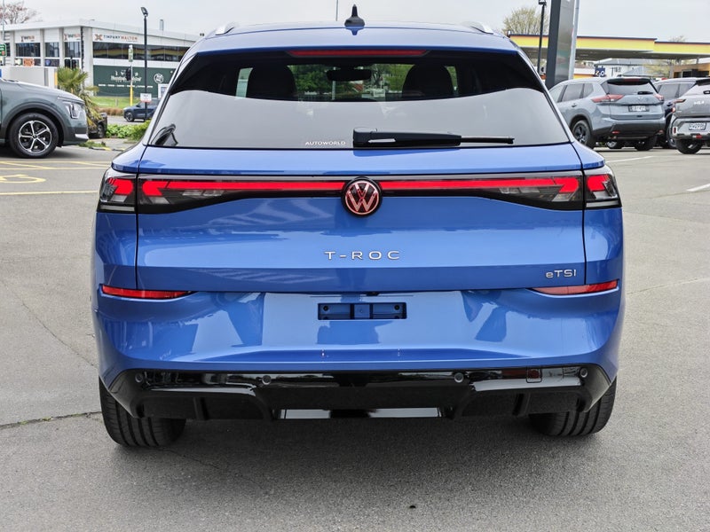 2026 Volkswagen T-Roc R-Line 1.5Pmht/7At Tourin... image 4