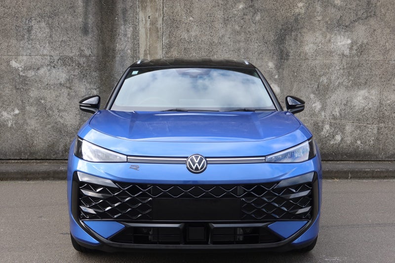 2026 Volkswagen T-Roc R-Line image 2