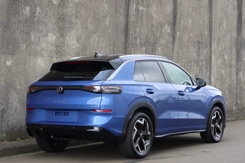 2026 Volkswagen T-Roc R-Line image 5