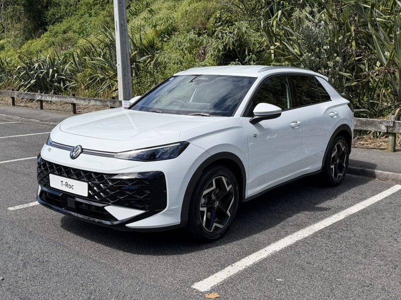 2026 Volkswagen T-Roc R-Line image 3