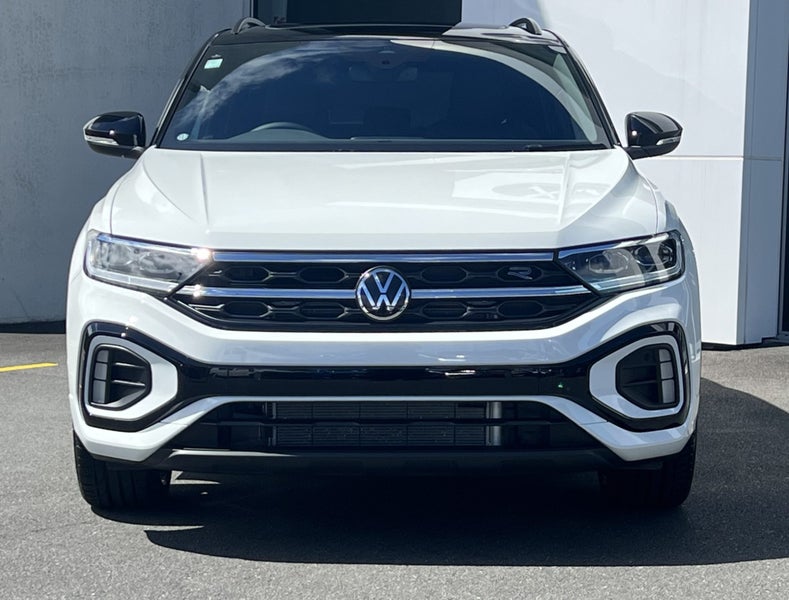 2026 Volkswagen T-Roc R-LINE 2WD 1.4PT image 2