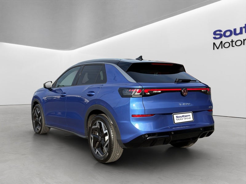 2026 Volkswagen T-Roc R-Line image 5