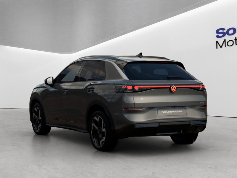 2026 Volkswagen T-Roc R-Line image 5