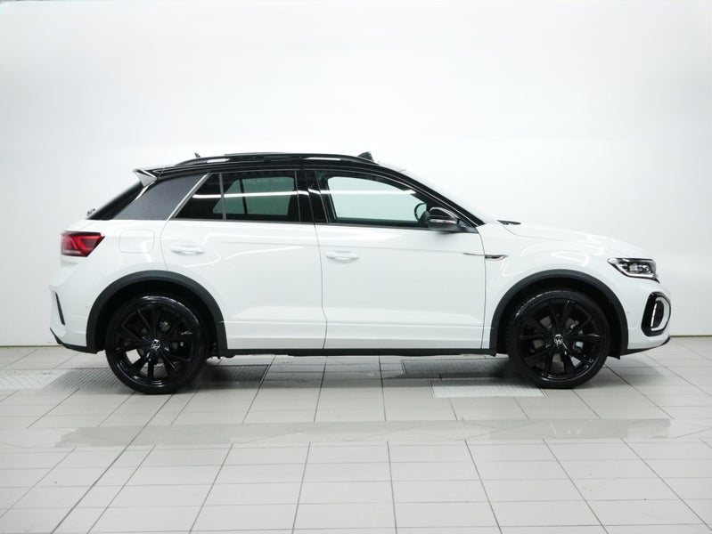2026 Volkswagen T-Roc R-Line image 5