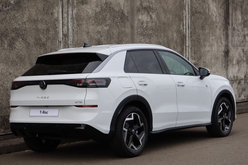 2026 Volkswagen T-Roc R-Line image 3