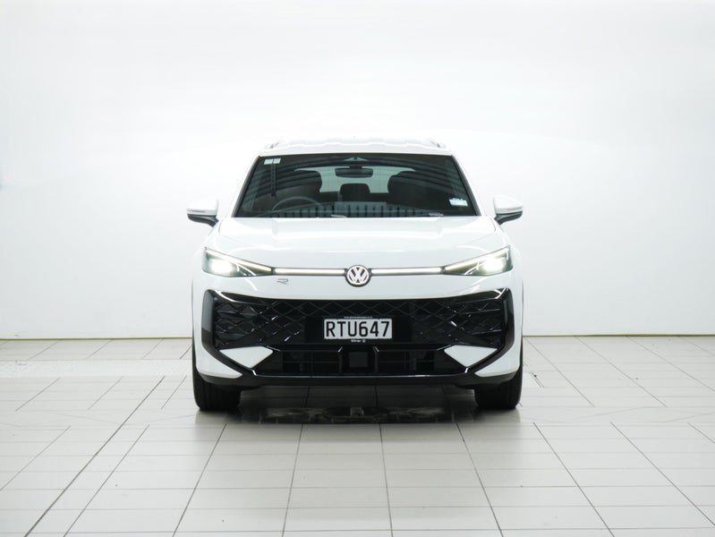 2026 Volkswagen T-Roc R-Line image 2