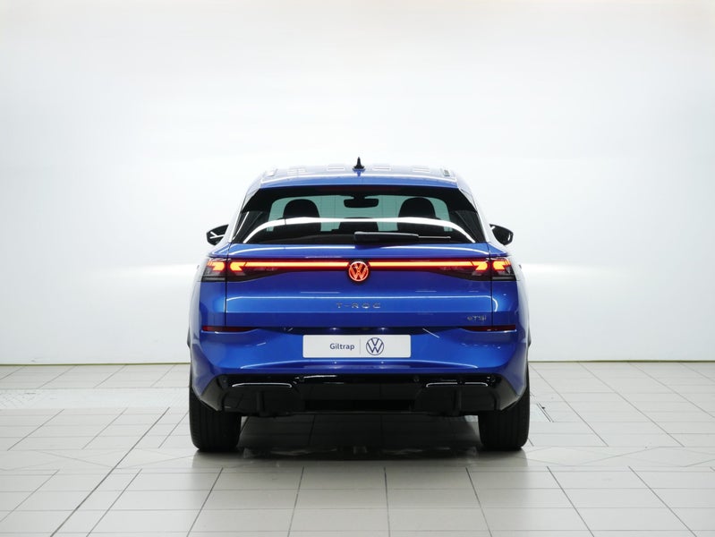 2026 Volkswagen T-Roc R-Line image 4