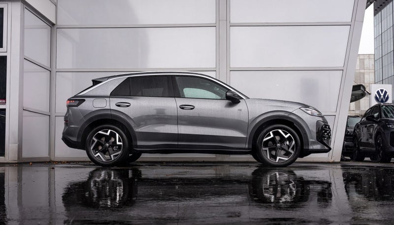 2026 Volkswagen T-Roc R-Line Launch Edition 1.5... image 3