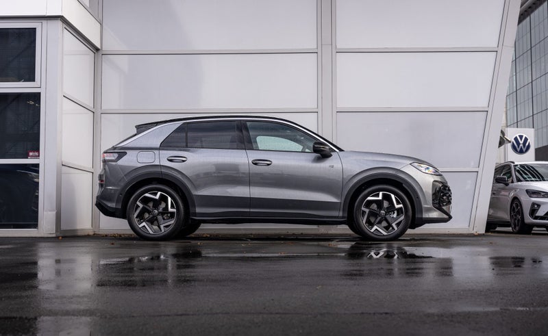 2026 Volkswagen T-Roc R-Line Launch Edition 1.5... image 2