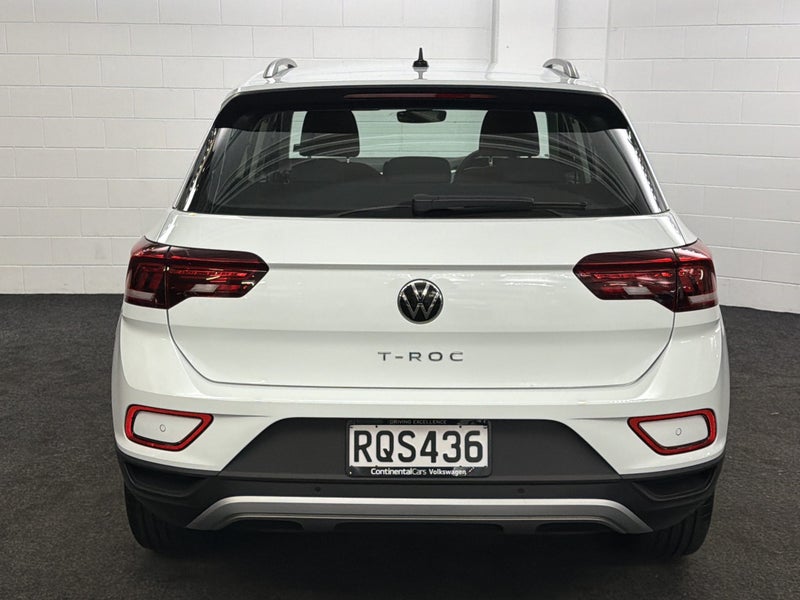 2026 Volkswagen T-Roc TSI LIFE 2WD image 3