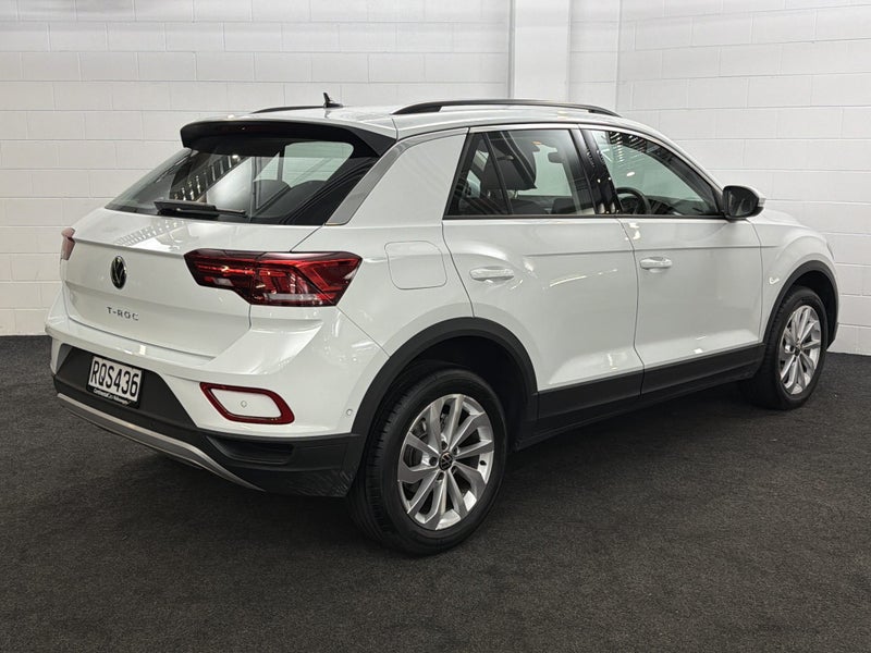 2026 Volkswagen T-Roc TSI LIFE 2WD image 4