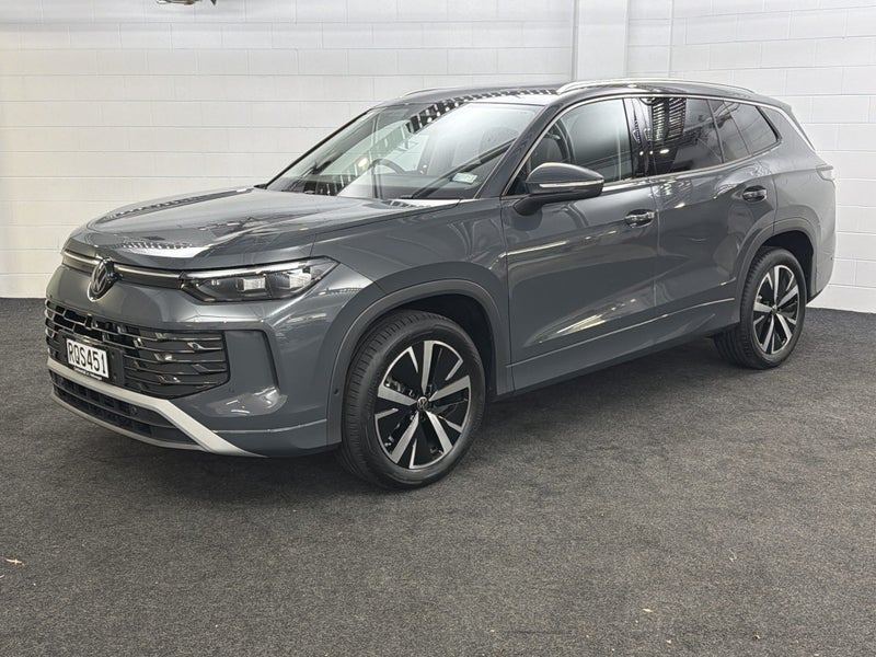 2026 Volkswagen Tayron ELEGANCE image 2