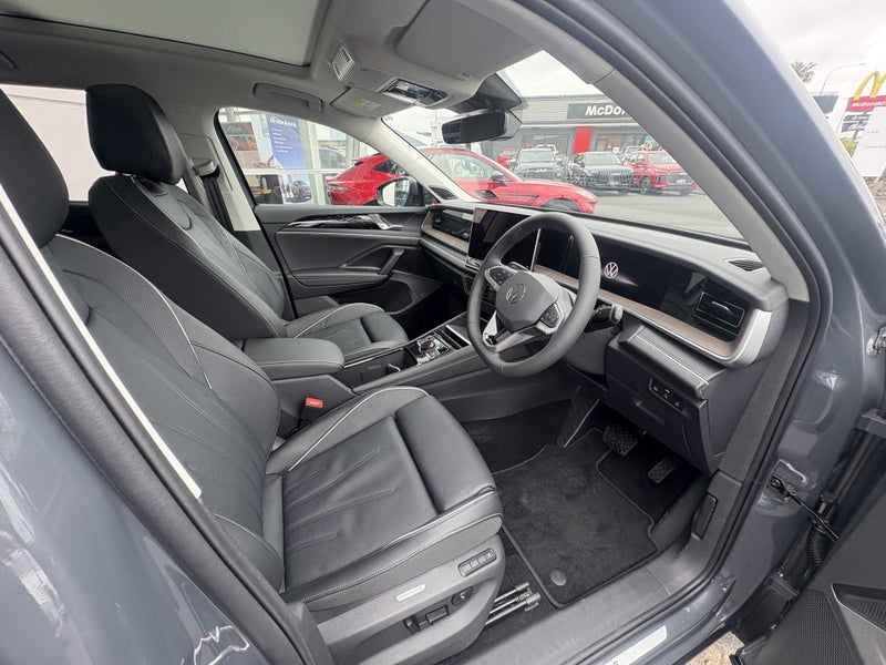 2026 Volkswagen Tayron Elegance AWD 2.0PT Touri... image 5