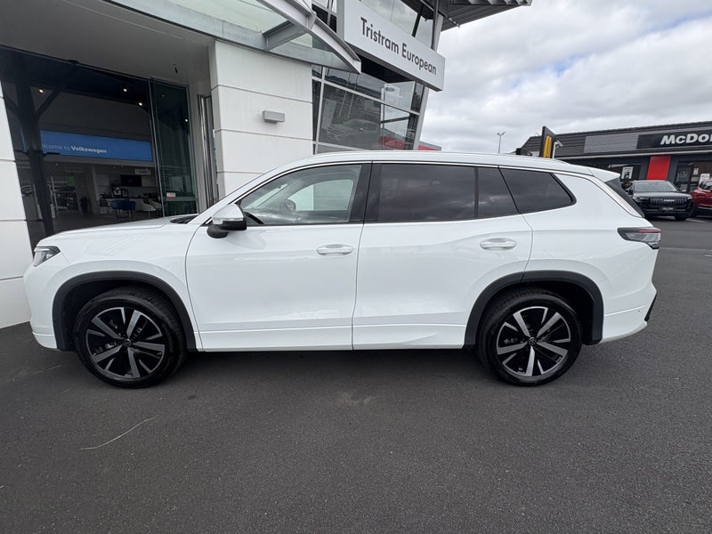 2026 Volkswagen Tayron Elegance AWD 2.0T image 5