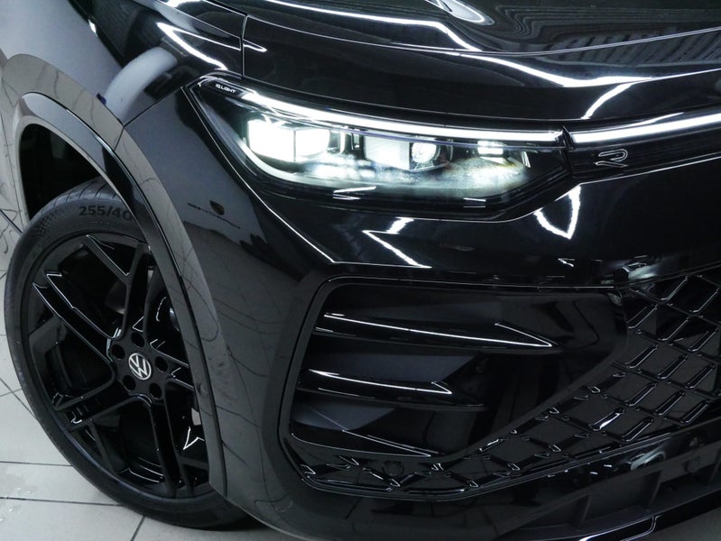 2026 Volkswagen Tayron R-Line AWD image 2