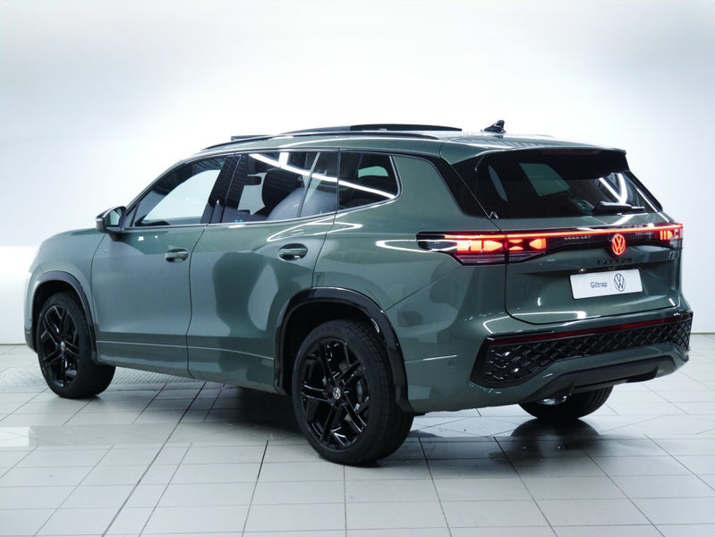 2026 Volkswagen Tayron R-Line AWD image 3