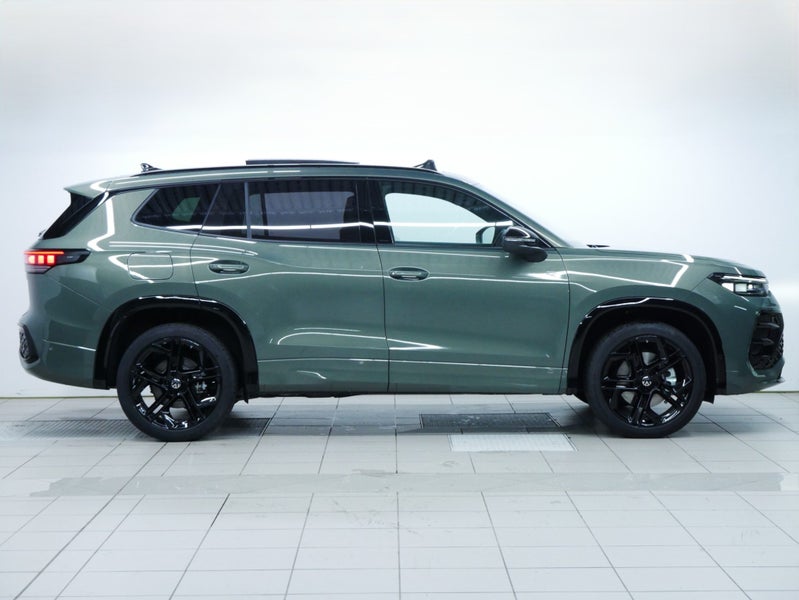 2026 Volkswagen Tayron R-Line AWD image 5