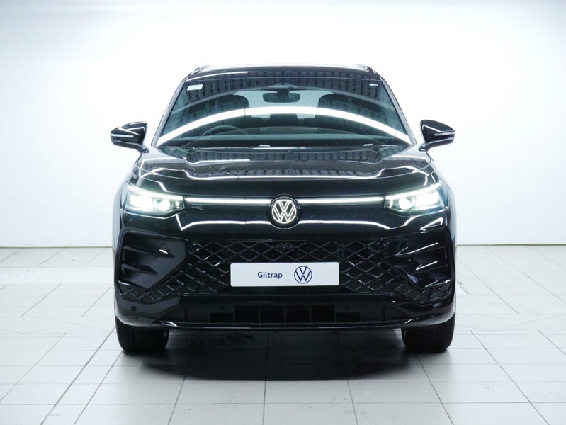 2026 Volkswagen Tayron R-Line AWD image 2