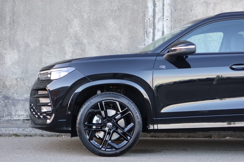 2026 Volkswagen Tayron R-Line AWD image 4