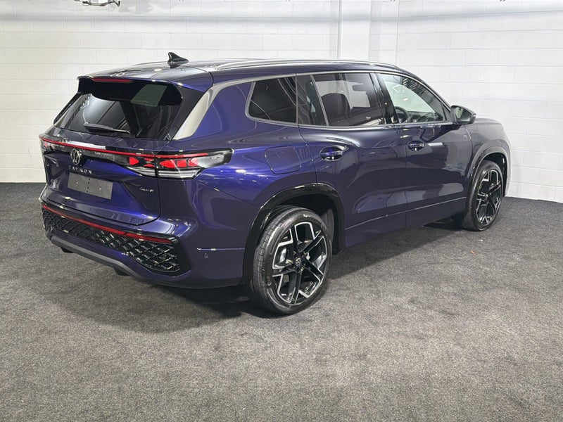 2026 Volkswagen Tayron R-LINE AWD image 4