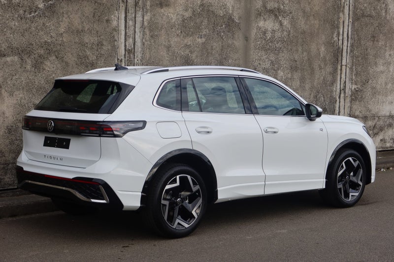 2026 Volkswagen Tiguan 3 R-Line image 4