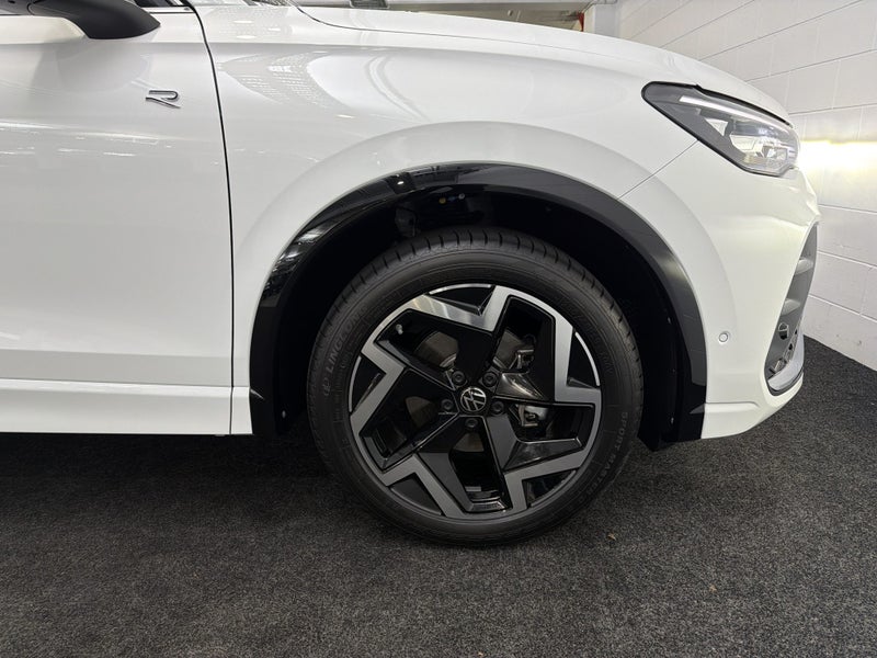 2026 Volkswagen Tiguan 3 R-LINE image 5