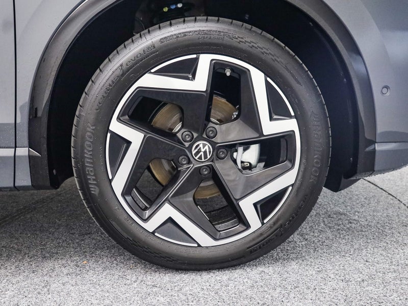 2026 Volkswagen Tiguan 3 R-Line image 2