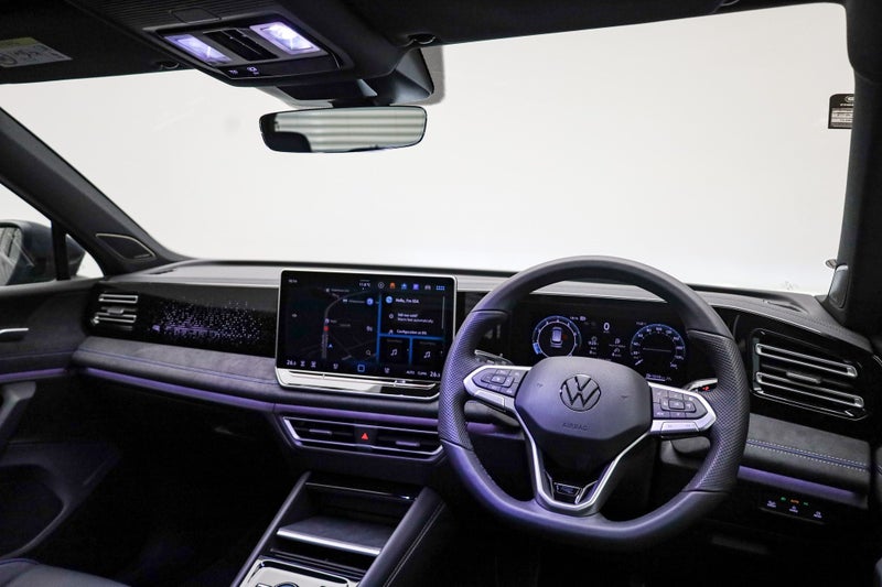2026 Volkswagen Tiguan 3 R-Line image 3