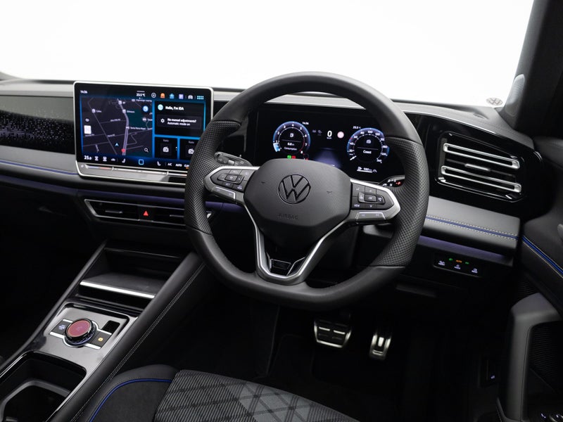 2026 Volkswagen Tiguan 3 R-Line image 2