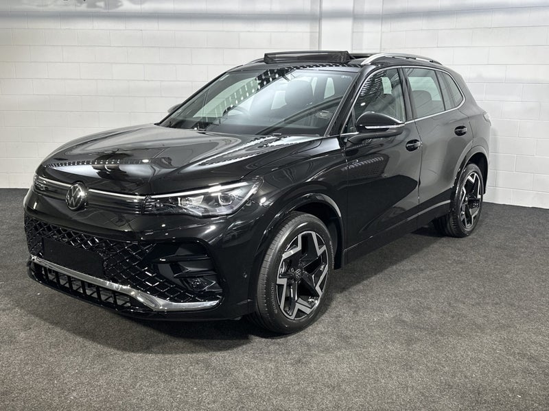 2026 Volkswagen Tiguan 3 R-LINE image 2