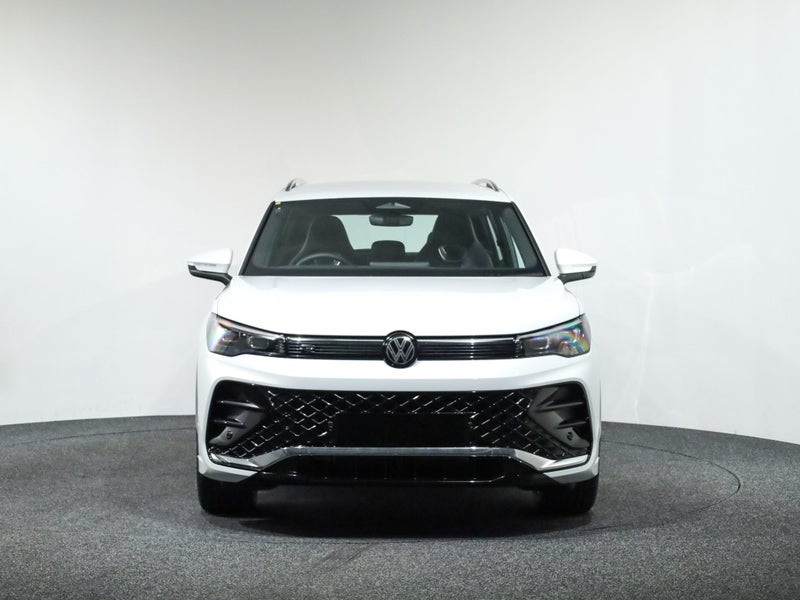 2026 Volkswagen Tiguan 3 TSi R-Line 2WD image 2