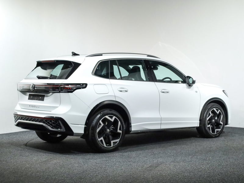 2026 Volkswagen Tiguan 3 TSi R-Line 2WD image 5