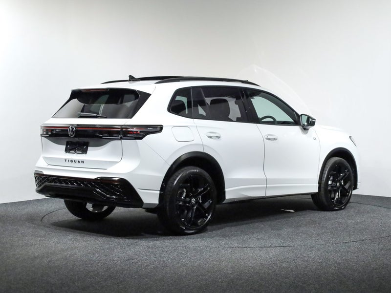 2026 Volkswagen Tiguan 3 Tsi R-Line AWD 195kW image 5