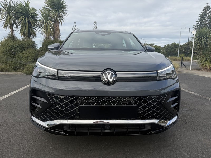 2026 Volkswagen Tiguan R-Line 1.4Pt/7At 2WD image 2