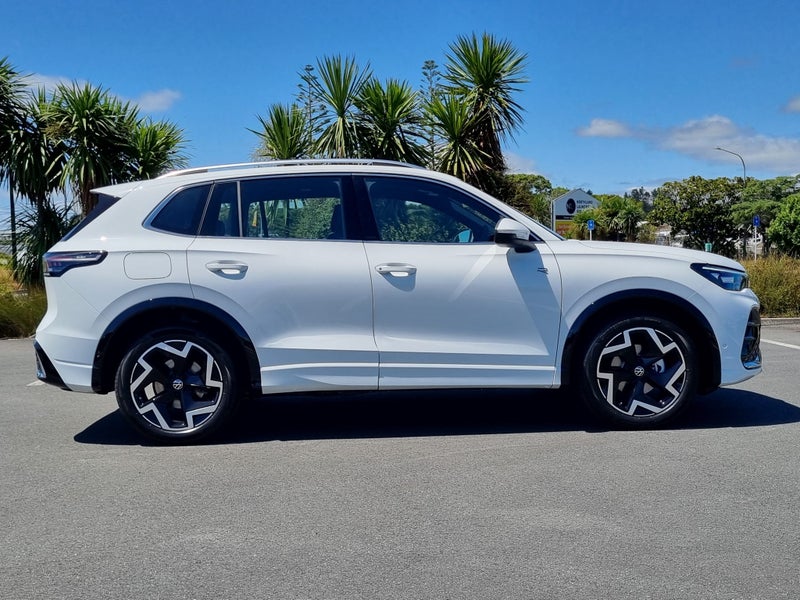 2026 Volkswagen Tiguan R-Line 1.4Pt/7At image 4