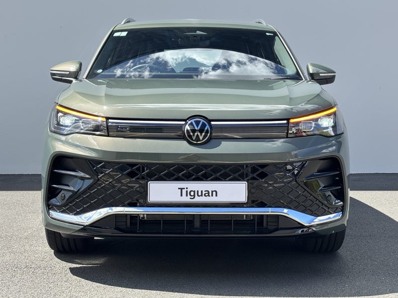 2026 Volkswagen Tiguan R-Line 2WD image 4