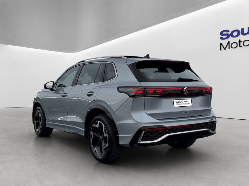 2026 Volkswagen Tiguan R-Line 2WD image 5