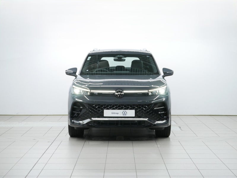 2026 Volkswagen Tiguan R-Line 2WD image 2