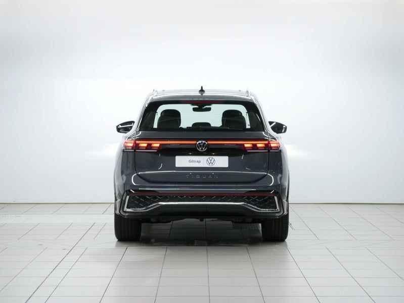 2026 Volkswagen Tiguan R-Line 2WD image 4