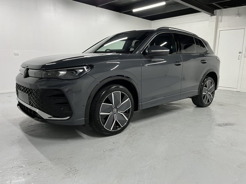 2026 Volkswagen Tiguan R-Line Awd 2.0Pt/4Wd image 3