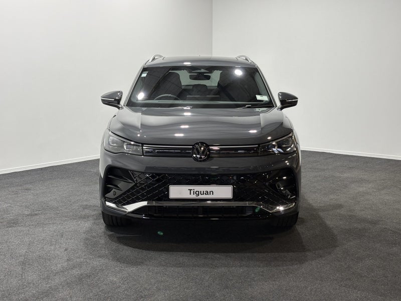 2026 Volkswagen Tiguan R-Line AWD image 2